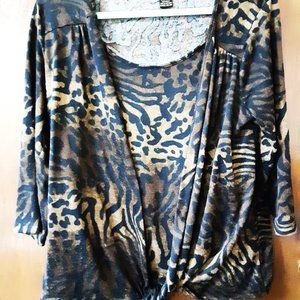 SUSAN LAWRENCE 2-in-1 ANIMAL PRINT TOP.